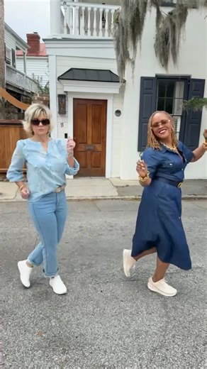 "With shoes that are designed to support your body…and mind…you can move with ease and enjoy every moment. Because adventure is better when everyone’s feet feel great!" @blessingandsass @mcfatherdesigns @travelladyshops @makeupobsessedmom #EasySpirit Link below to shop https://easy-spirit.visitlink.me/MvV_1g | Easy Spirit