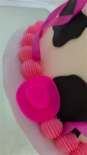 Cow Print Heart Cake: A Charming Texas Dessert