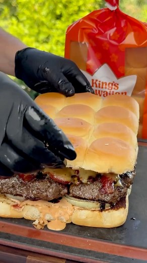 The best sliders I’ve ever made 🍔 | Grillnation