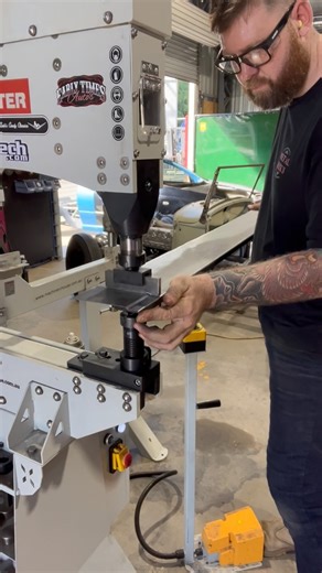 No brains No headaches . . . . . #carrestoration #customfabrication #coachbuilding #metalmiks #metalshaping #fabrication #metalshaper #metalfab #metalwork #metalforming #panelbeating #rustrepair #beadrolling #metalforming #englishwheel #panelbeater #pullmax #beadroller #coachbuilt #fabwork #fabricator #planishinghammer #powerhammer | Metal Miks