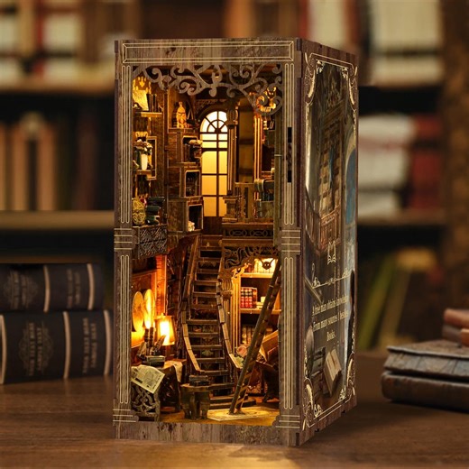 DIY Book Nook Kit with LED Lights - Antique Book Collection Room (B-7000 included) - Etsy.de