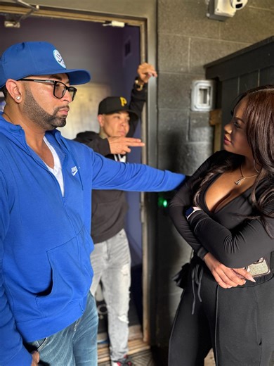 When Noel is denied access to the studio! | Kountry Wayne