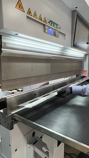 34K views · 408 reactions | Bend parts up to 5️⃣ feet in length on the TruBend 7050  Check out the full tool length set up of the high-speed press brake ft. the #TRUMPF magnetic side stop. | TRUMPF Inc. | Facebook