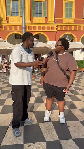 38K views · 2.2K reactions |  Micro trottoir du jour  Question simple… réponses inattendues   Est-ce que toi, tu penses pouvoir battre Francis Ngannou ?  Regarde la vidéo et dis-nous ton avis en commentaire  #MicroTrottoir #FrancisNgannou #Afrique #Culture #Humour #Débat #Rire #Conscience  | Karynton | Facebook