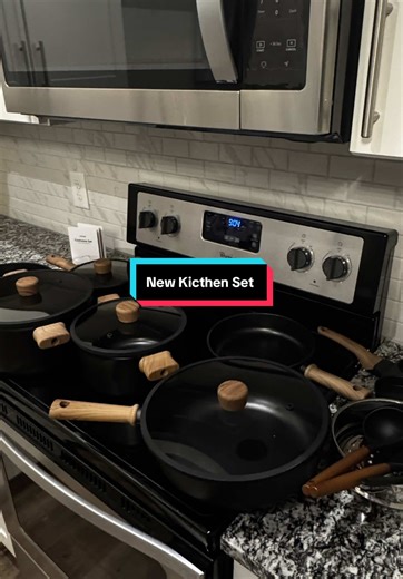 Episode 3: I love my new pots & pans ! Thank you to @bakingwithtrey 😻✨👏🏽 #kitchenset #cooking #foodinfluencer #atlantageorgia #Foodie