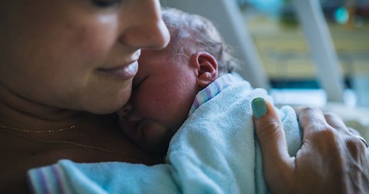 Women in Surrey given new warning over risks of 'freebirthing'