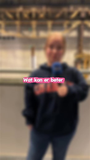 𝗪𝗮𝘁 𝗵𝗼𝘂𝗱𝘁 𝗝𝗢𝗕-𝗺𝗼𝗻𝗶𝘁𝗼𝗿 𝗶𝗻? De JOB‑monitor laat zien hoe mbo‑studenten hun opleiding ervaren. Het onderzoek kijkt naar onderdelen zoals de lessen, stages, begeleiding en de sfeer op school. Studenten geven hun mening over wat goed gaat en wat beter kan, waardoor er een duidelijk beeld ontstaat van hun ervaring. In deze video vertelt onze CSR meer over de JOB‑monitor. #jobmonitor #rocvantwente #ditismbo #csr | ROC van Twente