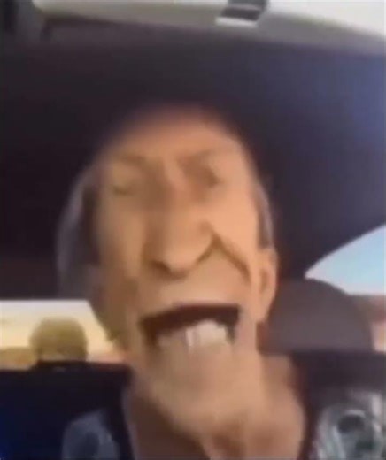 speaking in Samsung 🗣️🗣️ #memes #funny #comedy #tweaker #cringe #shorts #comedy