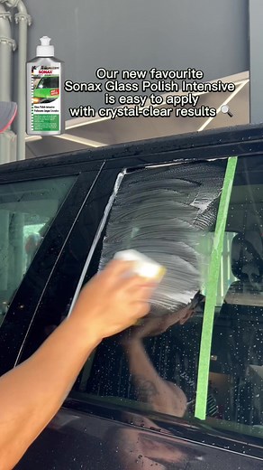 Clear View Glass Polishing Guide with Sonax Glass Polish Intensive
