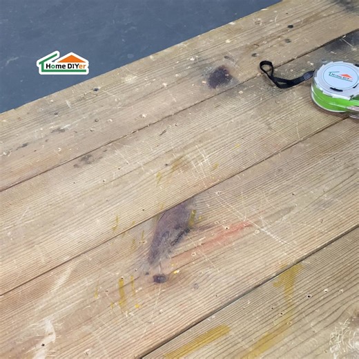 HomeDIYer | Make a dustpan out of an old bucket. #HomeDIYer #Goobetter #diy #screw #tools #skill #original #DIYTips #fasteners #homediyer... | Instagram