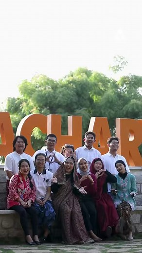 "Thrilled to welcome a group of students and a faculty member from UBL University, Indonesia🇮🇩, for an enriching student exchange program at Acharya 🌏📚 #AcharyaInstitues #Acharya #StudentExchangeProgram #Students | Acharya Institutes