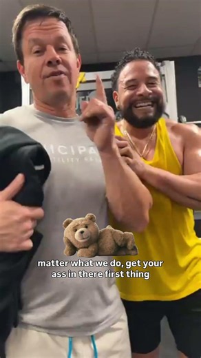 Mark Wahlberg dropping 4 AM motivation 💪🏽