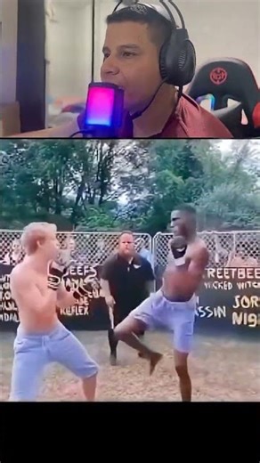 Striking or ground fighting? Kickboxing vs Jiu-Jitsu! #ufc #mma #shorts #kickboxing #jiujitsu