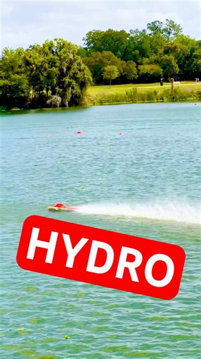 RC boat fails before the finish #rcboat #racing #challenge