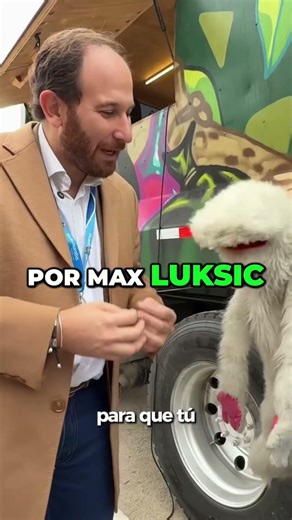 31 Minutos vs. Municipalidad #31minutos #chile #retro #chanchoenpiedra #cine #losprisioneros