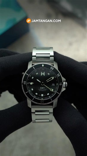 Water resistant 200 meter, automatic GMT movement, sapphire crystal, case 40 mm! MVMT Cali Diver🌊