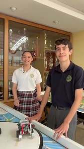 🤖 ¡La batalla de robots comienza en el #INTERSEK! En la competencia Sumobot, los participantes diseñarán, construirán y programarán robots autónomos utilizando LEGO Mindstorms EV3 o SPIKE Prime. 🔧⚙️ Con sensores, motores y estrategias tácticas, cada robot luchará por vencer a su oponente y sacarlo del dohyo. 💡 Un reto donde la ingeniería, la programación y la creatividad se fusionan para crear robots imbatibles. 🔔 Síguenos y mantente al tanto de todo lo que sucederá en el INTERSEK. 🇬🇧- - �