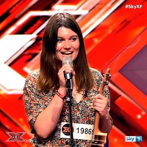 41K views · 431 reactions | Hier ein gestriger Auftritt von Chrissi! So klingen moderne Songs mit der Ukulele... #Hawaii #SkyXF | X Factor Deutschland | Facebook