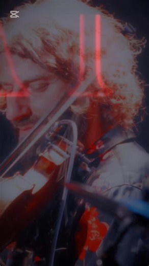 Stranger Things Tribute. Opening Title by Kyle Dixon & Michael Stein. I’m a huge fan — this is my take ❤️🎻 #StrangerThings #Netflix #soundtrack #Violin #cinematic | מיכאל גריילסאמר - Michael Greilsammer