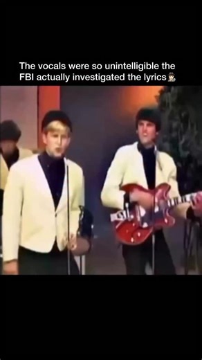 Unforgettable Concerts on Instagram: "⚡ The Kingsmen – “Louie Louie” (1963) When The Kingsmen released “Louie Louie” in 1963, they accidentally created one of the most chaotic, controversial, and influential garage‑rock anthems ever recorded. The slurred vocals, the raw one‑take energy, and that instantly recognizable three‑chord progression turned a simple party tune into a cultural phenomenon. What started as a rough, low‑budget session became a blueprint for punk, garage, and every band that
