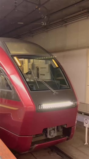 近鉄特急の旅: 最高の乗り心地体験