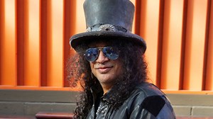 Slash feat. Brian Johnson - "Killing Floor" (Official Music Video)