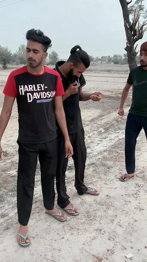 wait for End 😂🤣😂👉@abhi__pb10x 👈#SwagStepChallenge #gharbaithoindi #foryou #punjabicomedy #pb10_team #abhi_pb10