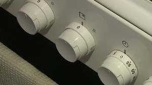 19K views · 181 reactions | TV3 Žinios. Angelė už šildymą pakloja ir po 300 eurų: bijo, kad kaina dar augs Taip pat skaitykite: tv3.lt/naujiena/video/1283425 | TV3 televizija | Facebook