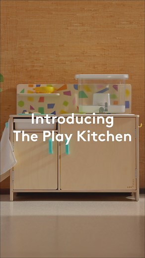 Lovevery on Instagram: "🎉INTRODUCING: The Real Life Play Kitchen! 🚰 Hungry for practical life skills and sensory play in a kitchen that really works? Yes, chef! 👩‍🍳 Supercharge pretend play with real running water and accessories that make food prep fun. Over and over again, your child is going to: 🧼Wash their own hands with soap. 🥤Get a cup of water or fill up their own water bottle before heading out. 🍽️Set their place at the table with their own utensils from a drawer within reach that