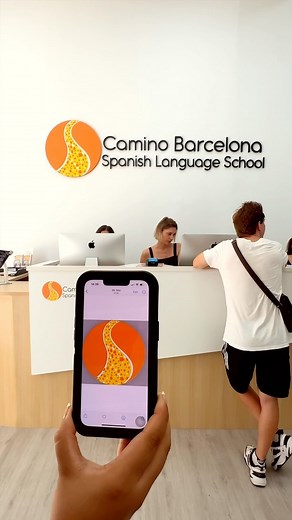 We have a brand new logo installation at the reception. Did you ever wonder what the Camino logo means? The word Camino means “Path” in Spanish. The logo represents a pathway embedded with mosaic which is a true representation of Antoni Gaudi’s art. The pathway blends into a sun representating the beautiful Spanish sun of Barcelona with more than 300 sunny days a year! ☀️ So now you know what the orange circle means!🥂 #caminobarcelona #spanishlanguageschool #inbarcelona #meetupbarcelona #barcel