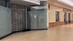 111K views · 1K reactions | Mall del Norte: El ocaso de un gigante comercial Laredo, TX. – Lo que hoy se ve en el Mall del Norte es imposible de negar: un deterioro evidente en su edificio y una constante huida de tiendas y restaurantes que alguna vez le dieron prestigio. | Laredo Daily News | Facebook