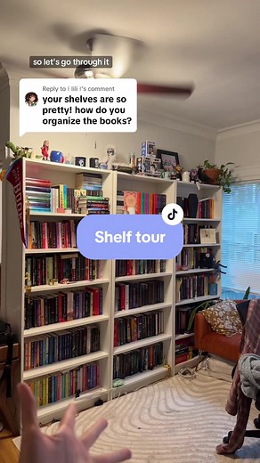 Replying to @꒰ lili ꒱ bookshelf tour 🤩 #bookshelf #bookshelftour