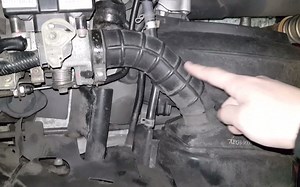 【Ryan DIY】摩托车不能启动｜更换启动马达