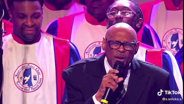 Near the Cross by Mississippi Mass Choir