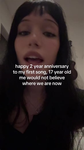 thank u sm everyone from the bottom of my heart, without u i wouldn’t be doing any of the amazing things im able to do, like playing shows in arenas and selling out iconic venues around the US, u guys are so special thank u sm