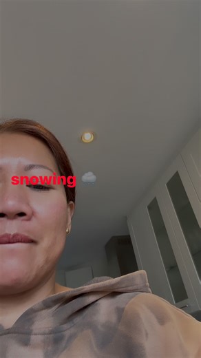 First day of snow ❄️ | Mary Lou