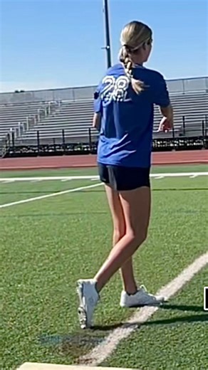 Need to work on front side resistance? Or timing? Or staying stacked? Try this drill set! When done correctly this drill set can create better speed and better whip as well! Arizona state commit @abbykcarr staying relaxed and throwing heat 🔥 | Fastpitch Power