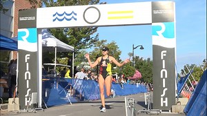 Calvin University triathlon team makes a splash at Reeds Lake