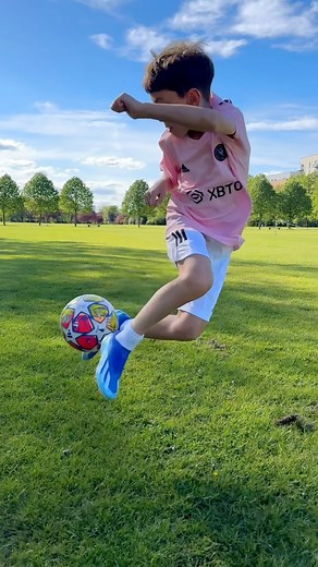 174K views · 5K reactions | Special skills 﫡 #soccer #football #fútbol #futbol #soccerlife #soccergame | V7skills | Facebook