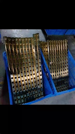 the brass manifold or stainless steel manifold for under floor heating system
