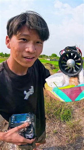 Bo bo thái phản lực 100km/h?