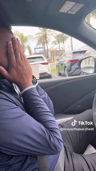 ¿Este SUV se estaciona solo? Descubre la función Advanced Park