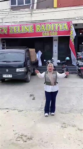 Jalan sao2 deretan matahari lama , samping penjahit Ujung Pandang taylor