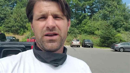 797hp Dodge Challenger Hellcat Redeye goes to dealer auction