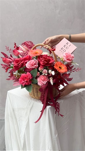 KIKUKO Florist Artistry キクコ on Instagram: "For every gentle hand, patient heart, and love that never runs out — Today, we celebrate you ♥️💐 Happy Mother’s Day, Moms! In frame: Ruth Basket WA | +628 211-211-1120 #kikukoflorist"