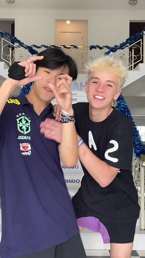 Chango Dancinhas Allan and Manu