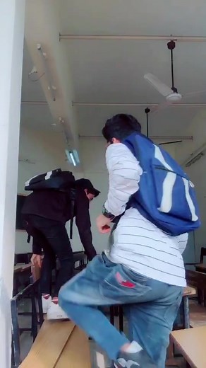 Have You Ever Bunk😂The Lecture?(Tag That One?)🥰@faiyzaan #foryou #mohsyin #ace #teamace #acetwin #comedy #funny #collage #school #fun #trend #bunk