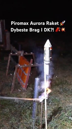 Piromax Aurora Raket 🚀 Dybeste Brag I DK?! 🧨💥 #fyrværkeri #2026 #fireworks #pyrotechnica #pyro