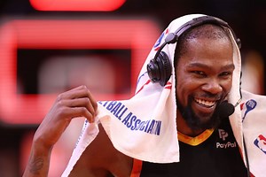 Kevin Durant Signs Lifetime Contract With Nike