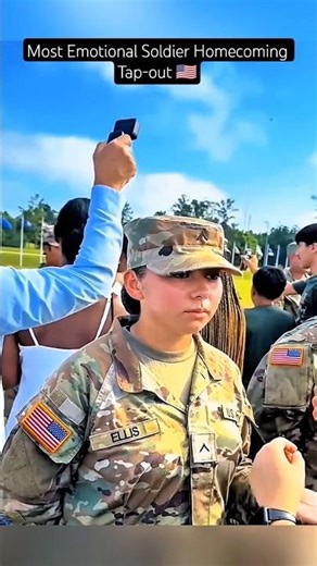 Most Emotional Soldier Homecoming Tap-out